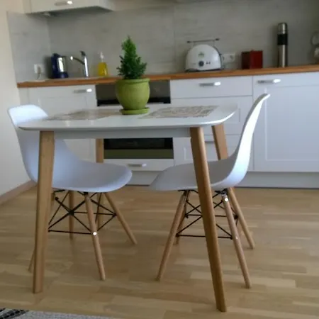 Perlo Apartamentai 아파트 팔랑가